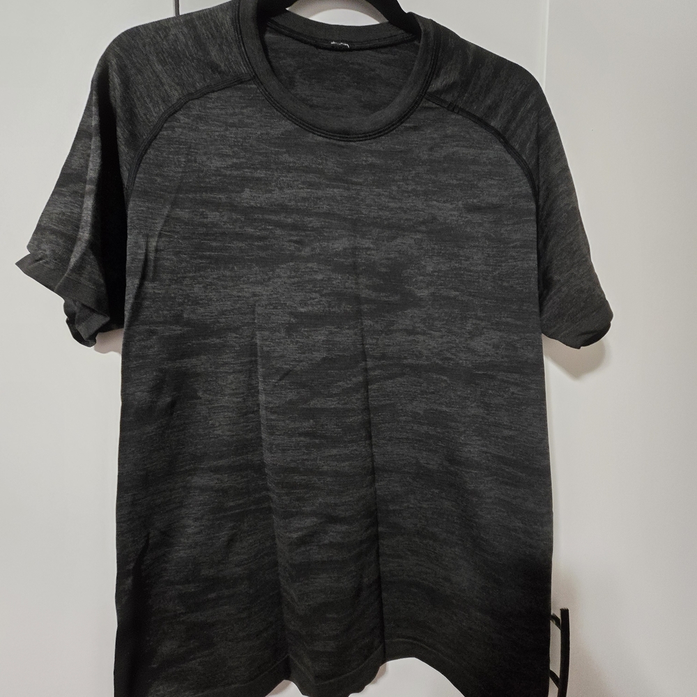 lululemon athletica Charcoal Short Sleeve Tee